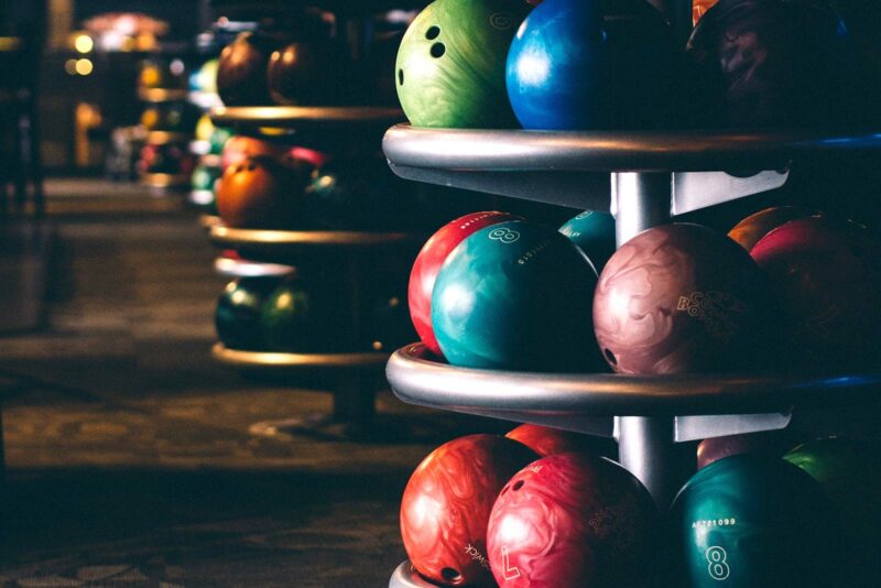Tout savoir sur le jeu de bowling et les différentes règles à respecter